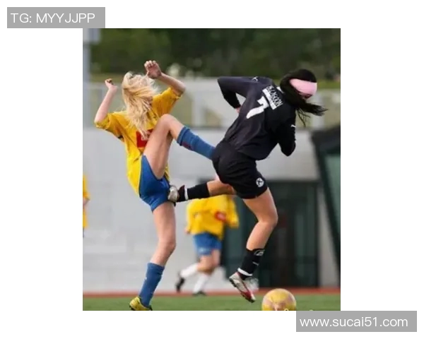 足球明星球员霸气展现无遗引领赛场风潮的魅力与实力